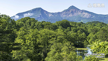 裏磐梯・磐梯山と中瀬沼（北塩原村）