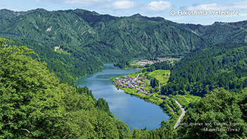 Ooshi district and Tadami River(Kaneyama Town)